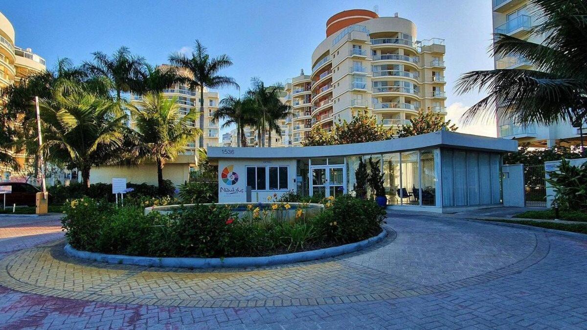 Apartamento Nautilus + Praia + Beto Carrero -Penha Пеня Екстериор снимка